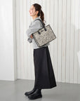LT. Medium. Jacquard-A / 3747