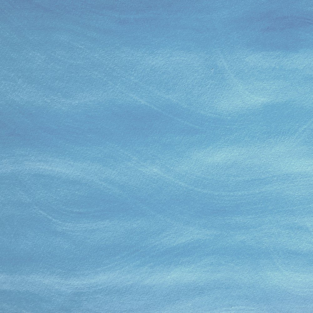 裏地には自然を連想させるBLUEとGREEN。