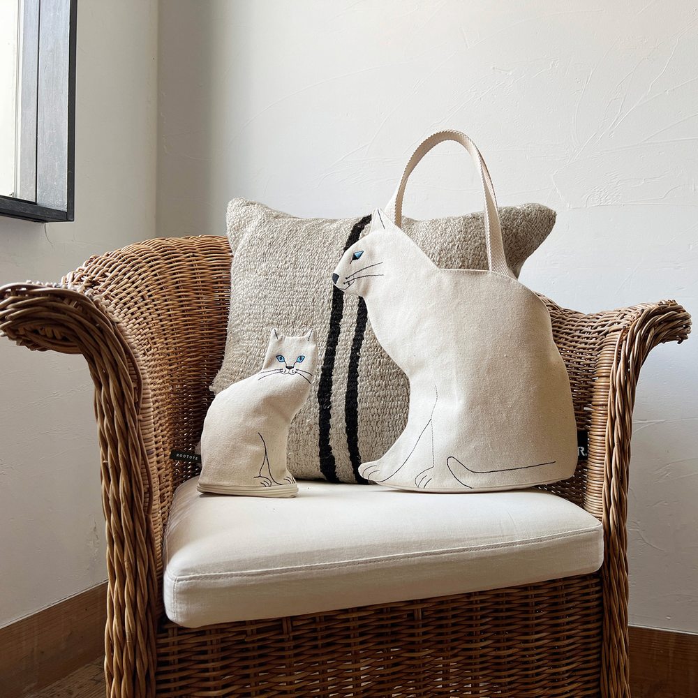 EU.ウイズルー(子).オスワリネコ-A / 1117 – ROOTOTE FLAGSHIP STORE