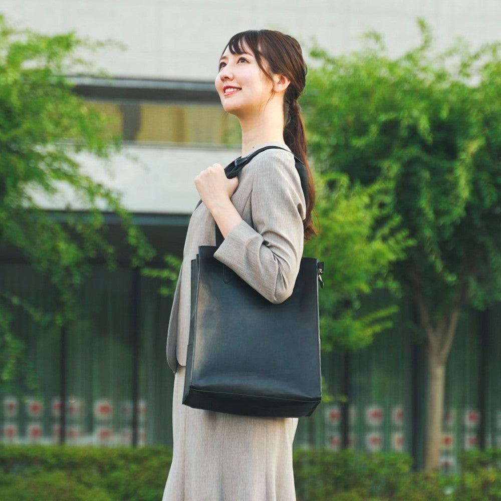 シーンに応じて持ち方チェンジ リュックになる快適トートバッグ LT
