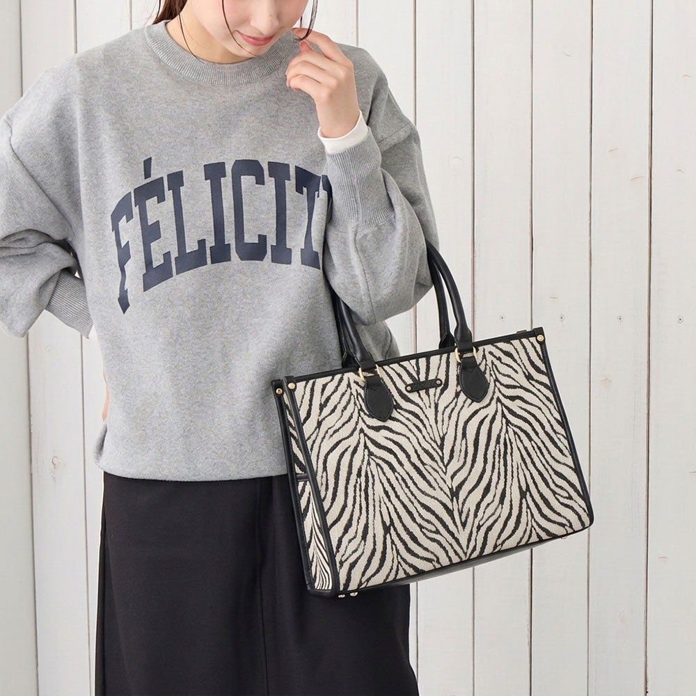 LT. Medium. Jacquard-A / 3747