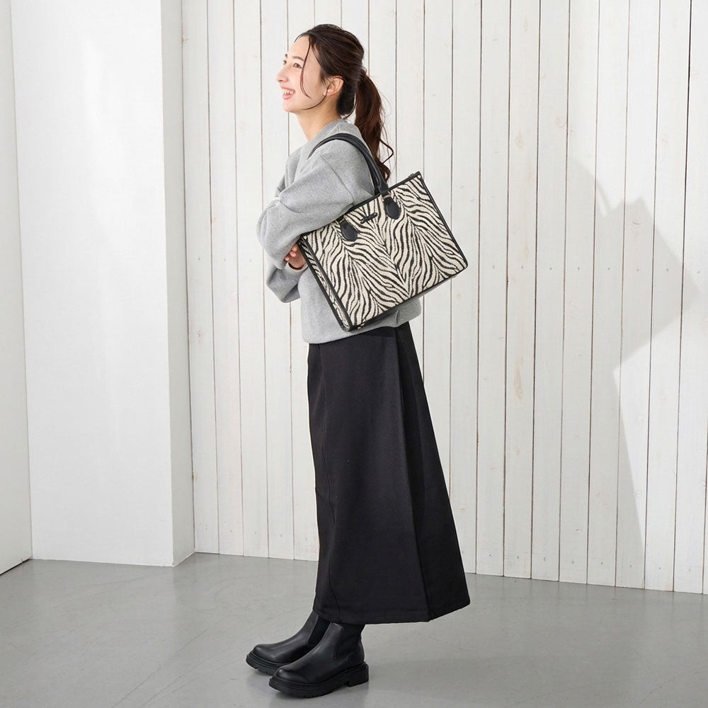 LT. Medium. Jacquard-A / 3747