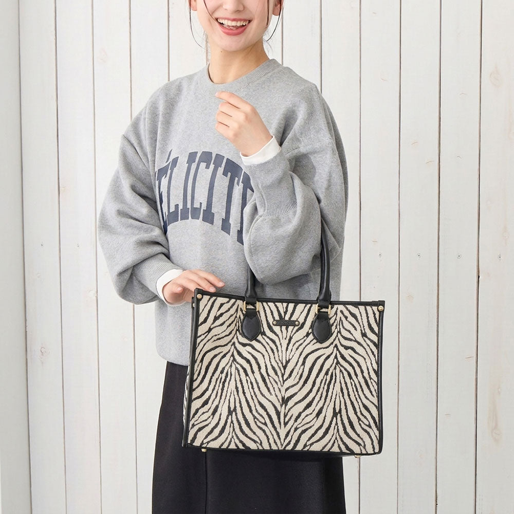 LT. Medium. Jacquard-A / 3747
