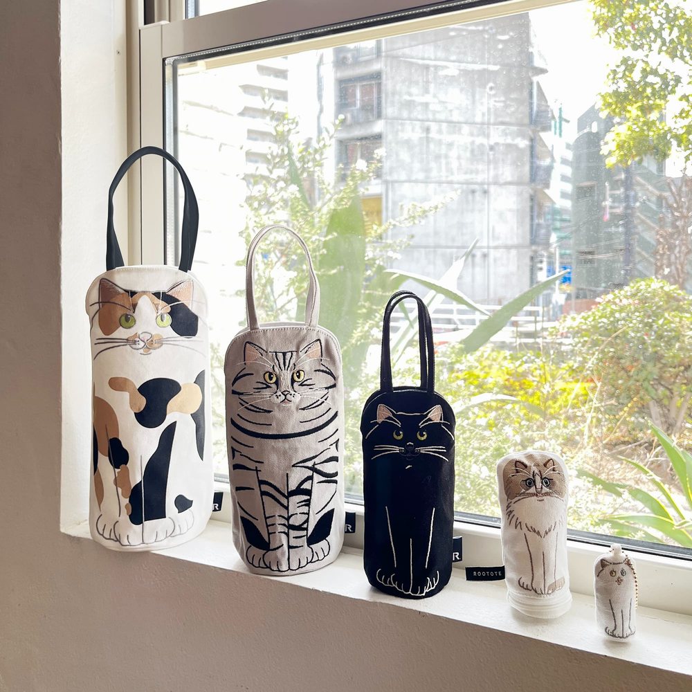 新品・未使用　ROOTOTE  ネコリョーシカ ねこトートから、ねこトート＆ポーチ＆チャームが出てくる「ネコ